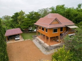 บ้านมรดก ริมน้ำ บรรยากาศดี ใต้ถุนโล่ง บ้านปูนทั้งหลัง จ.ชัยนาท
